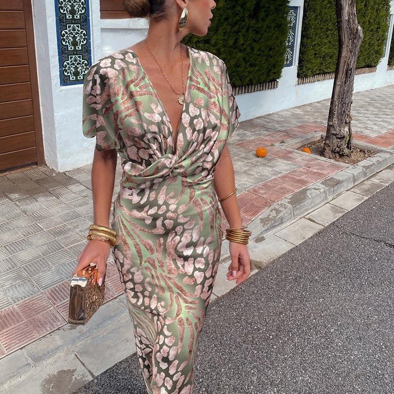 Palmera – Twisted V-Neck Printed Maxi Dress