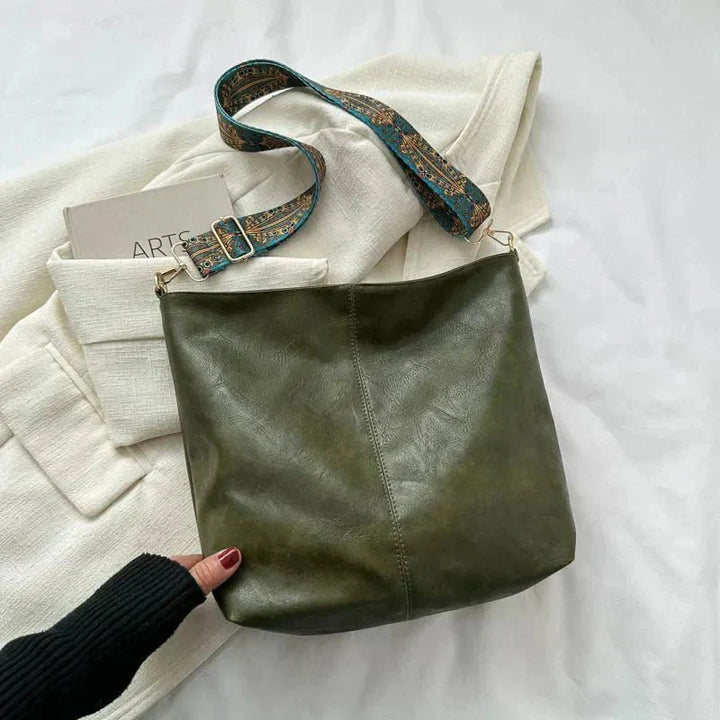 Tyla – Urban Heritage Shoulder Bag