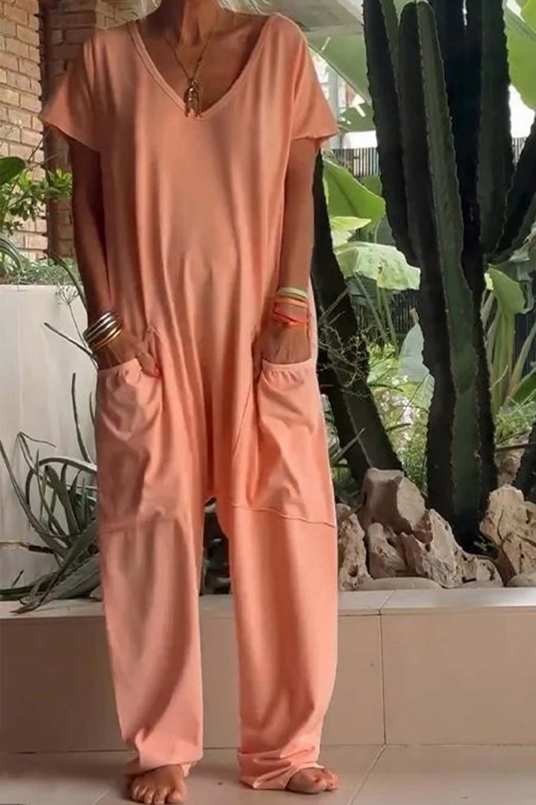 Serena – Wide-Leg V-Neck Jumpsuit