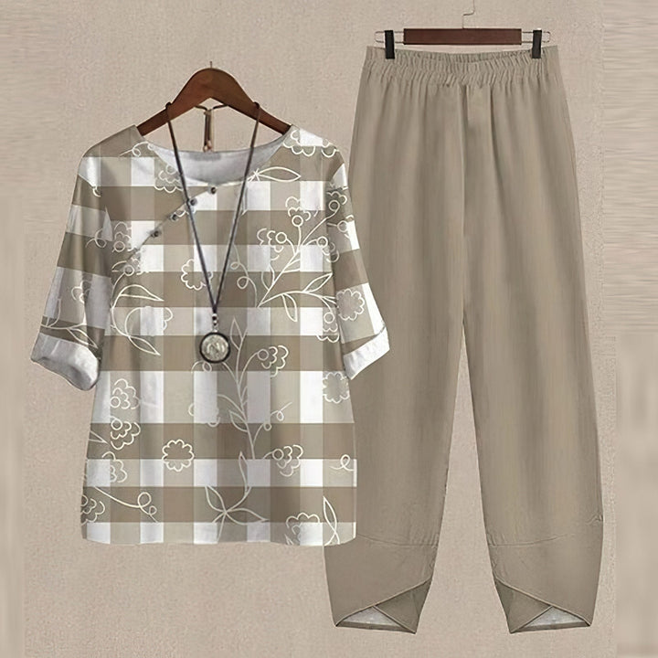 Margot – Tailored Two-Piece Set with Half Sleeves