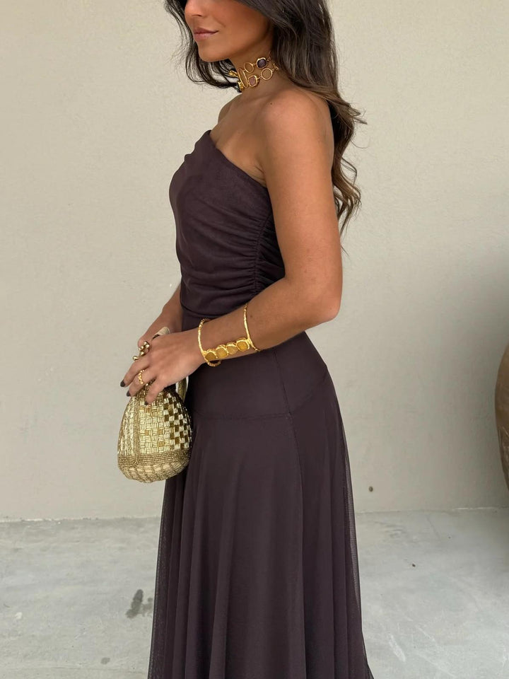 Madison | Elegant Off-Shoulder Maxi Dress