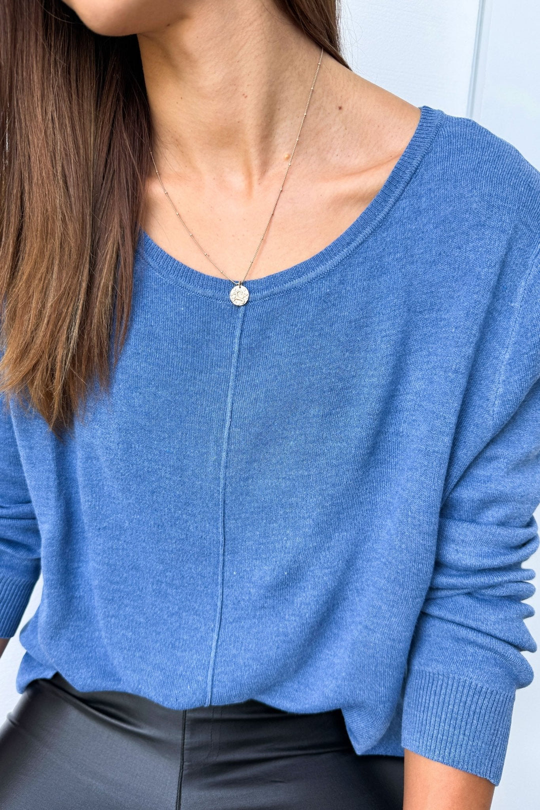 Vana – Knit Top with Side Split