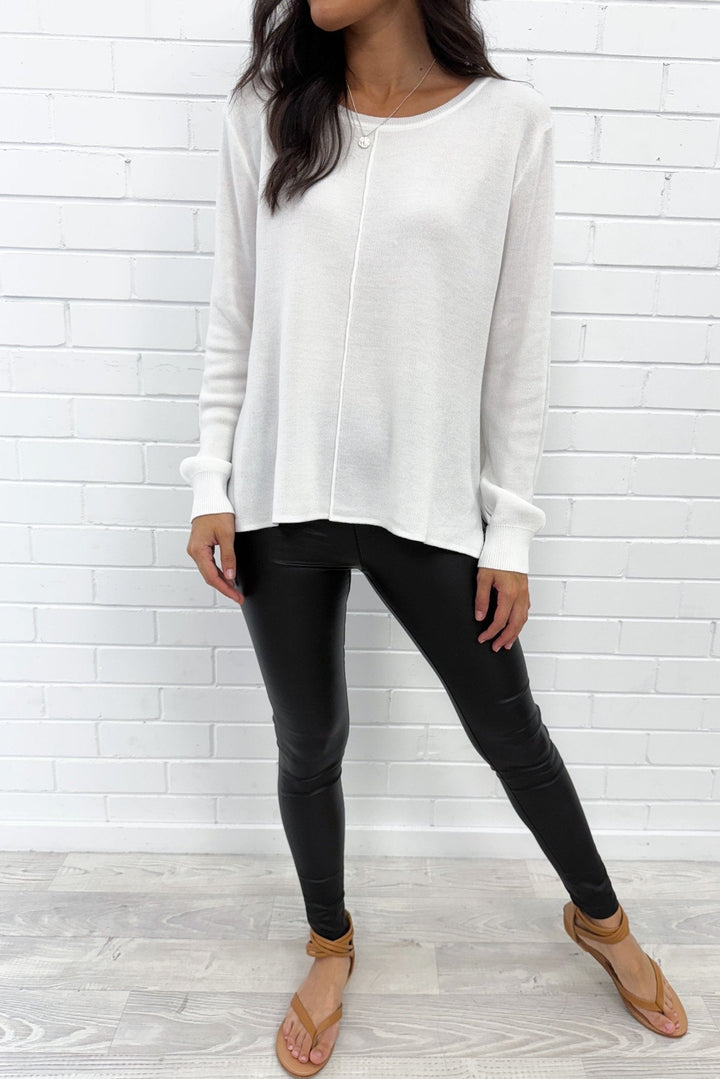 Vana – Knit Top with Side Split