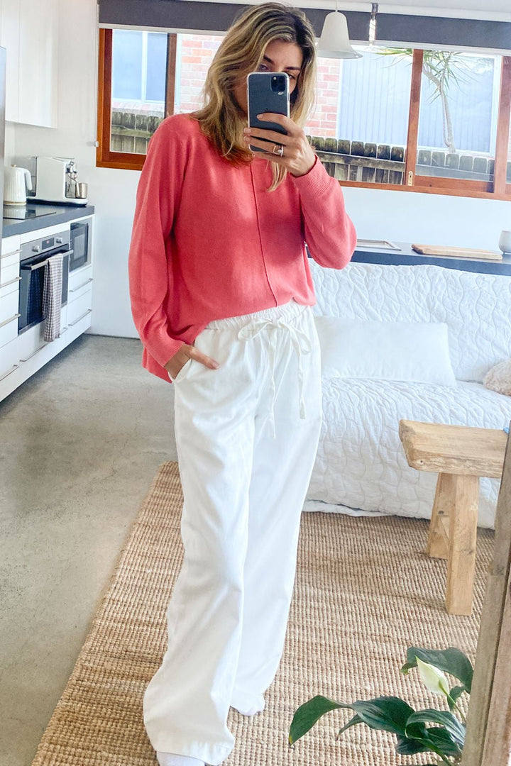 Vana – Knit Top with Side Split