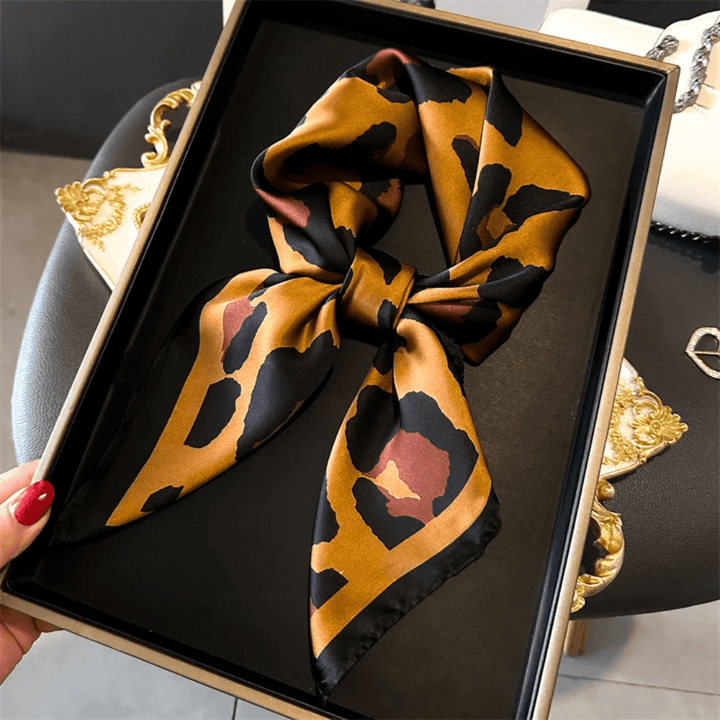 Vivara – Wild Leopard Print Square Scarf