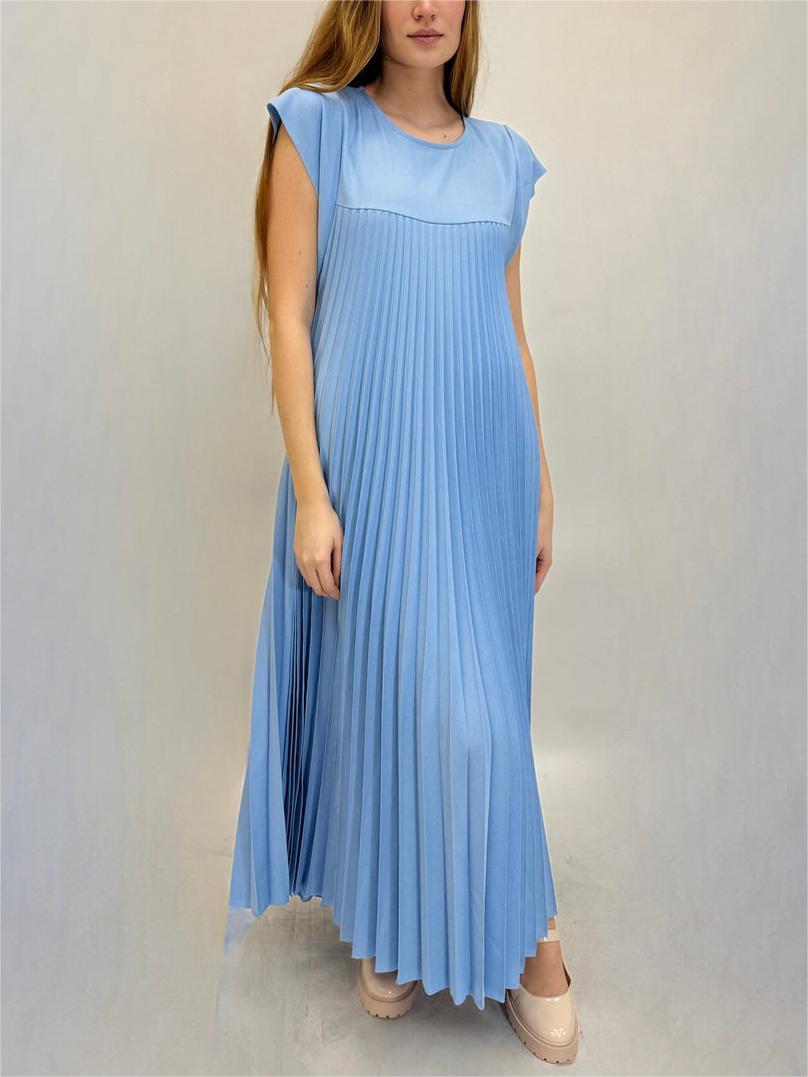 Sandra – Pleated Maxi Dress with Pockets