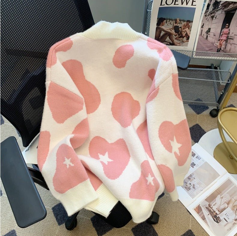 Nami – Heart Print Sweater with Round Neckline