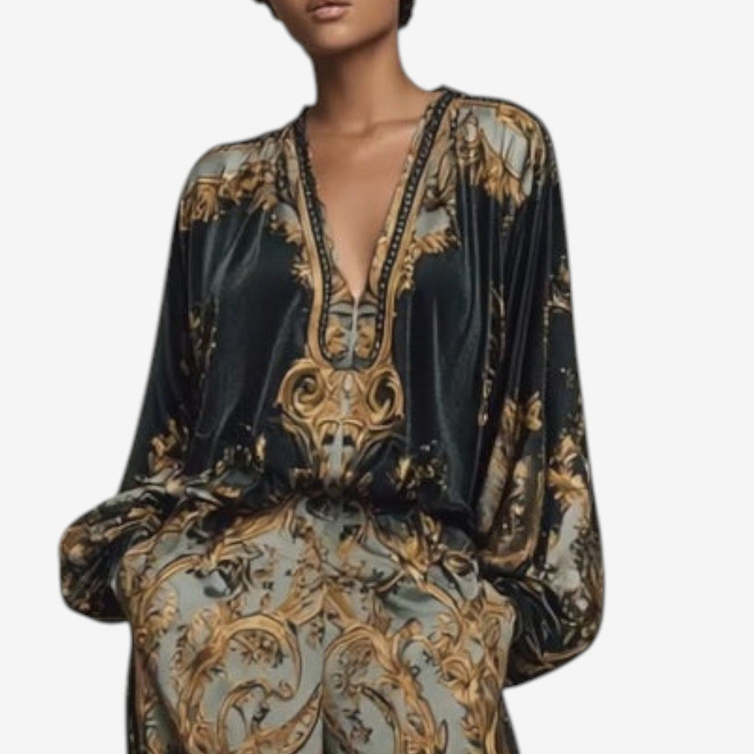 Close-up of the elegant printed set&