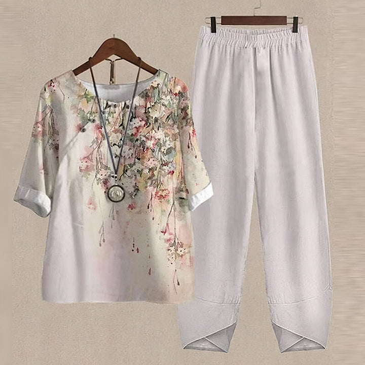Margot – Tailored Two-Piece Set with Half Sleeves