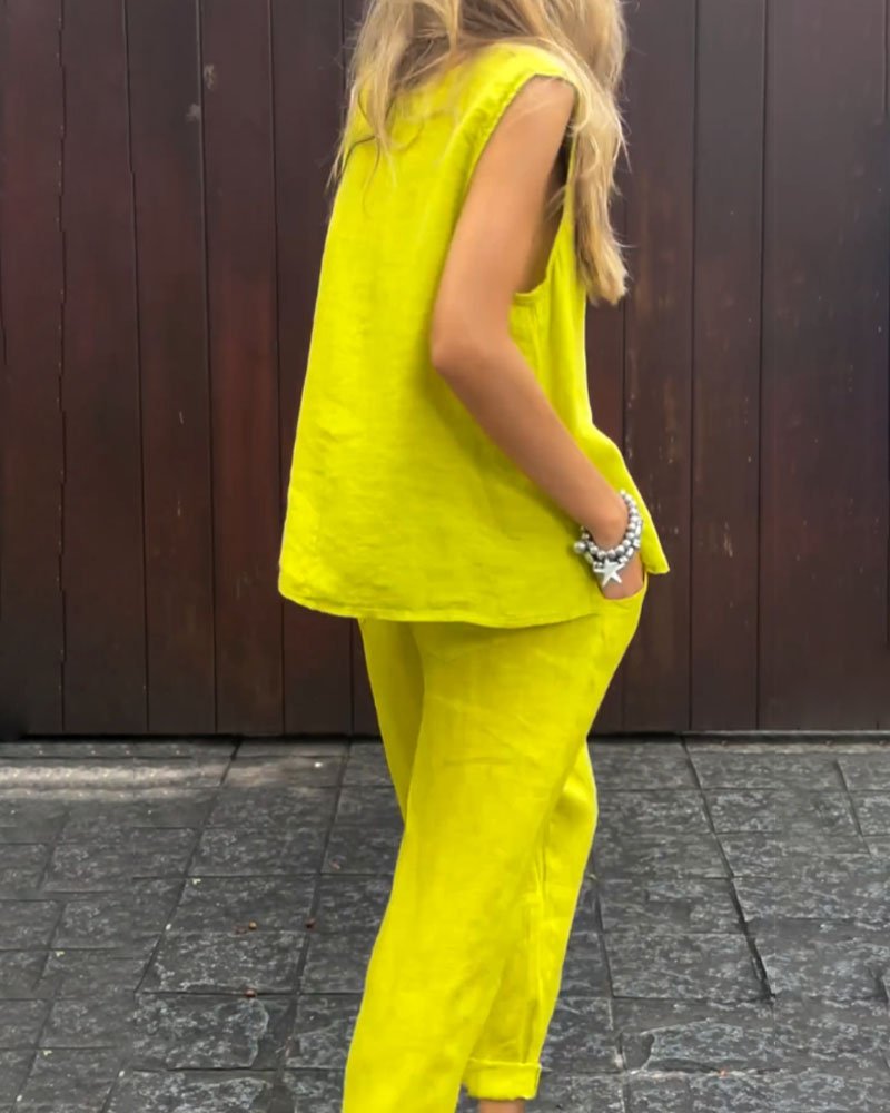 Callana – Sleeveless Two-Piece Palazzo Set