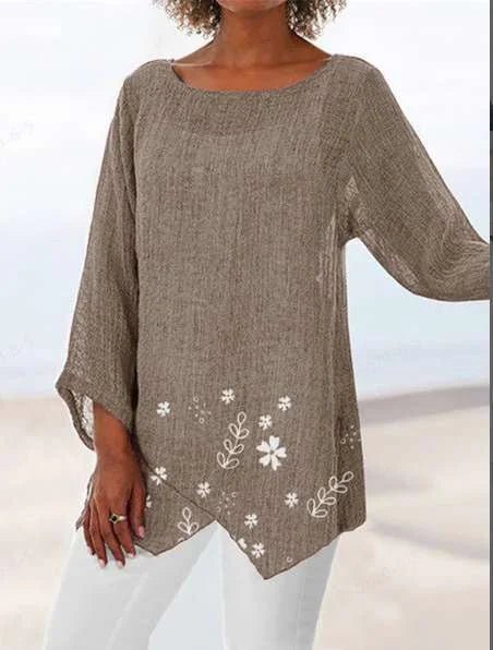 Luisa – Floral Plus Size V-Neck Blouse