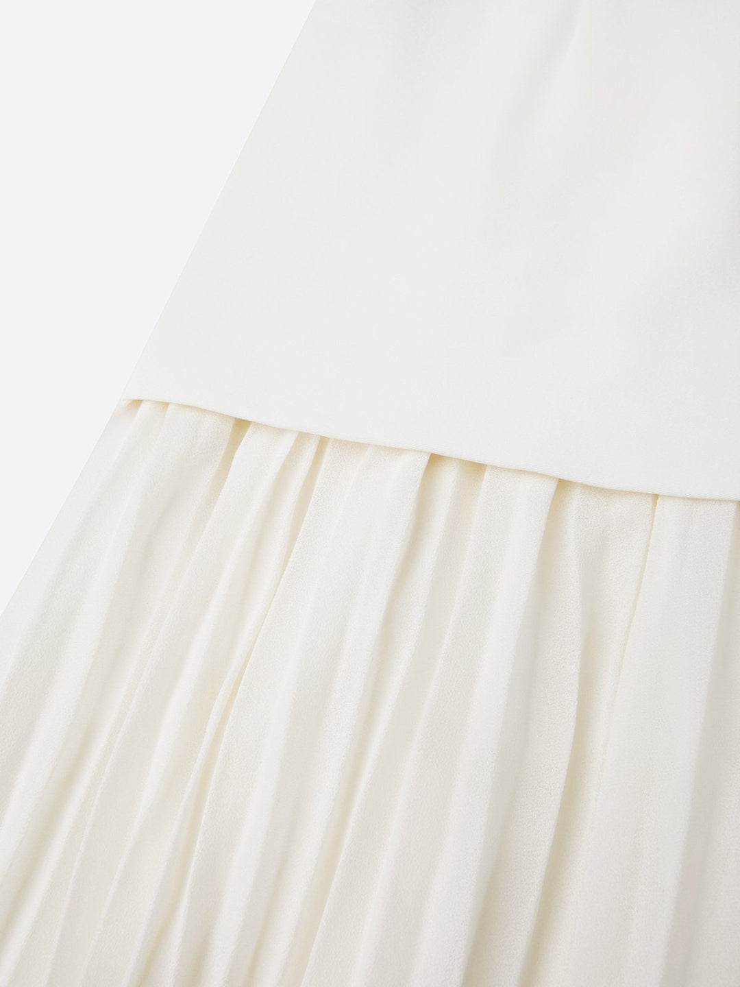 Micaela | Sleeveless Pleated Maxi