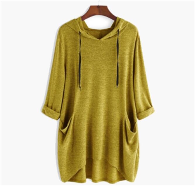 Lyn – Draped Sweatshirt with Relaxed Silhouette