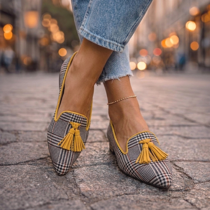 Evelyn | Pointed Flats with Tassels