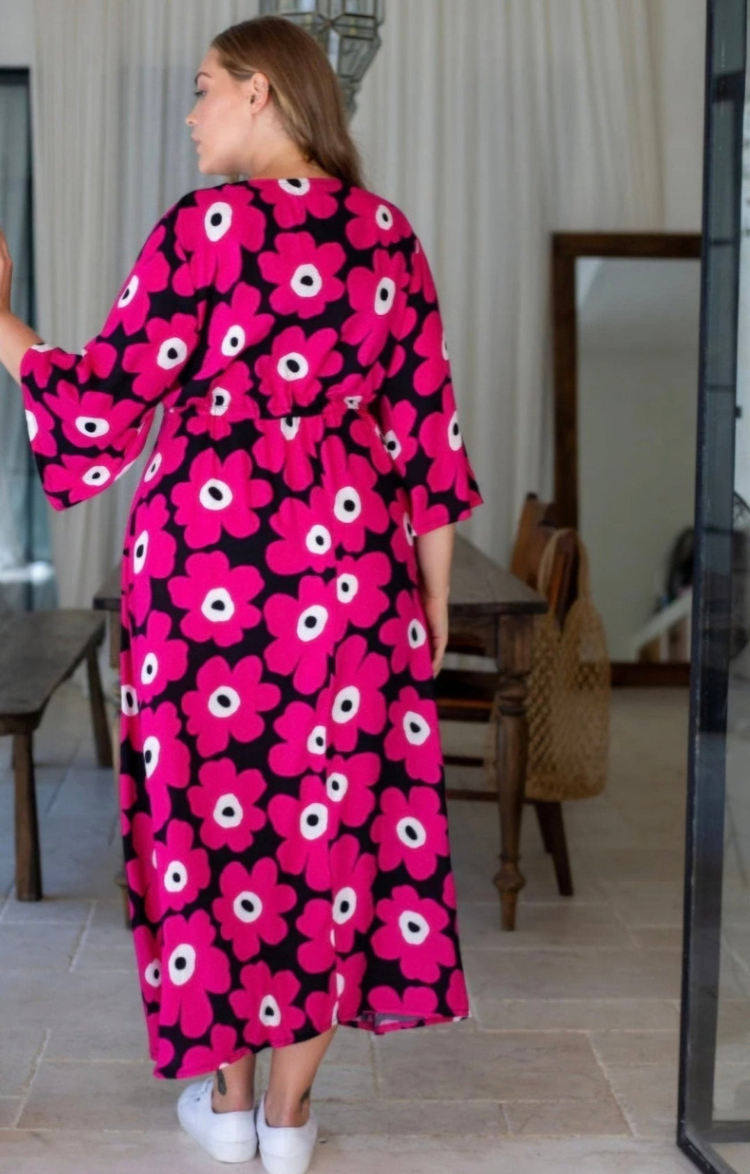 Jella – Floral Maxi Dress with V-Neck