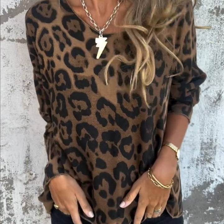 Lyka – Crew Neck Leopard Print Top