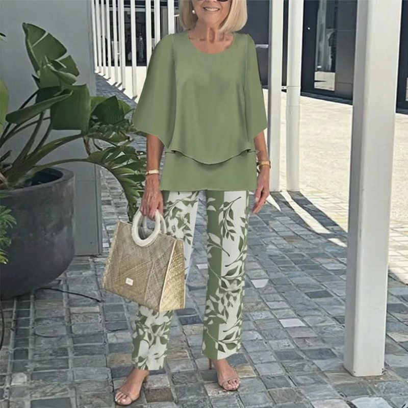 Megan – Printed Lounge Set with Half-Sleeve Top